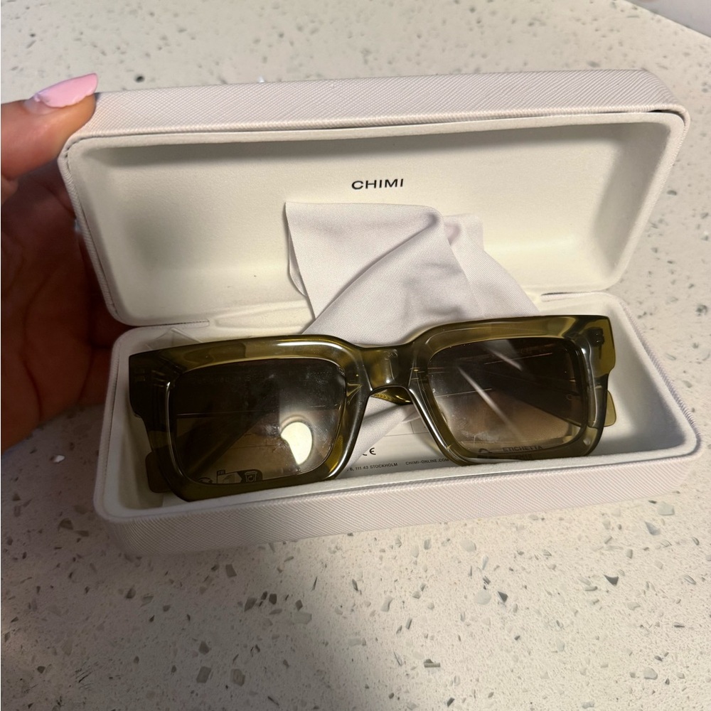 CHIMI Olive Sunglasses